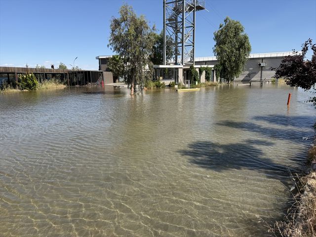 Restaurant garden flooded