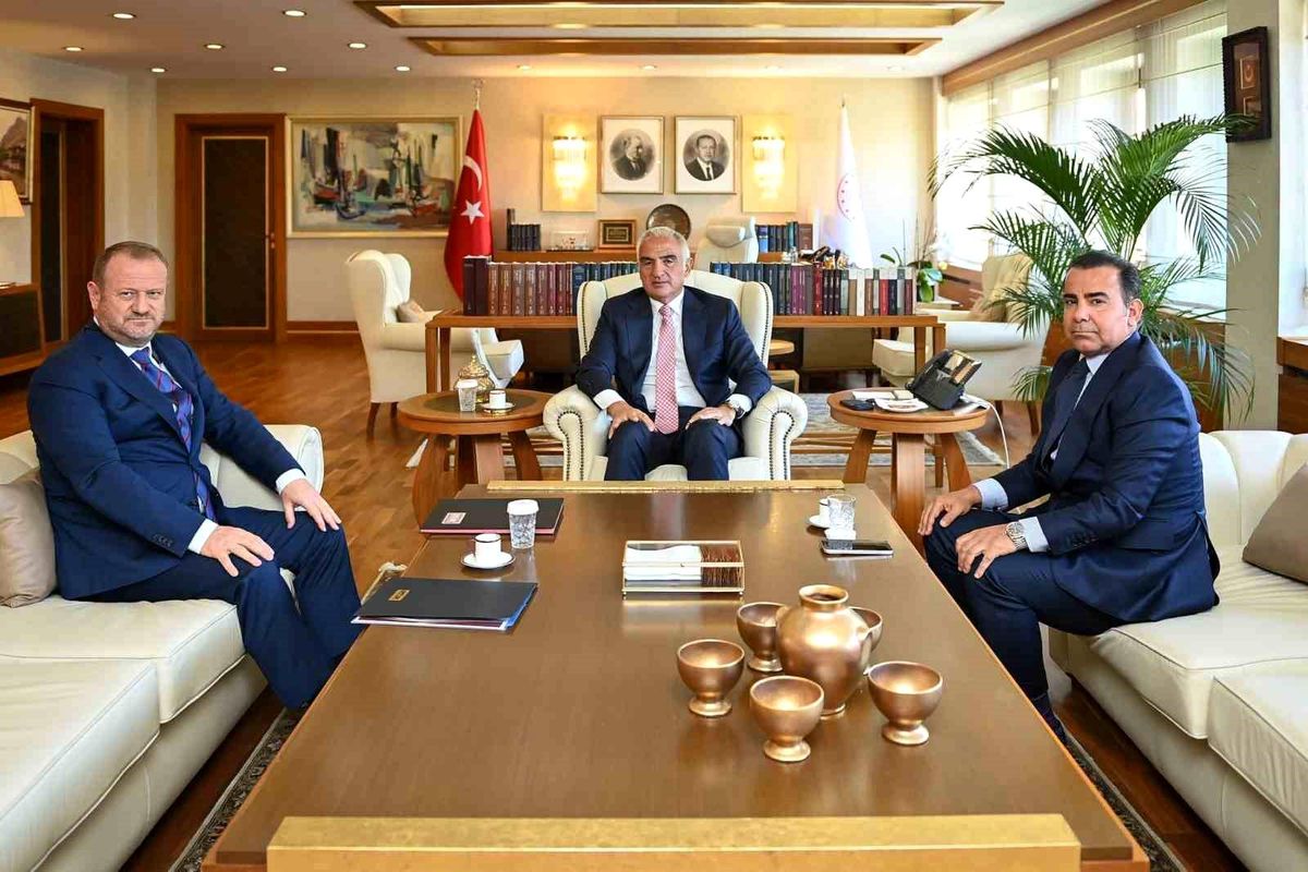 Bakan Ersoy, RTÜK Başkanı Daniş'ten yayıncılık alanındaki gelişmeler hakkında bilgi aldı