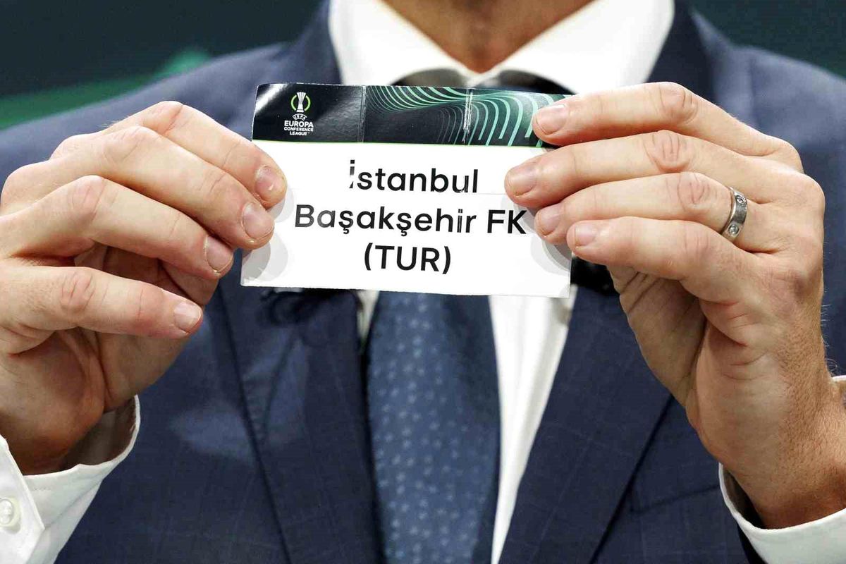 Başakşehir logosu ve Avrupa Konferans Ligi görseli