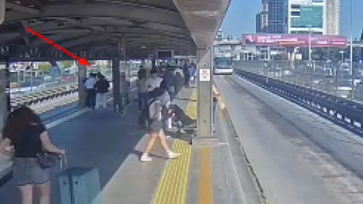 Beylikdüzü'nde metrobüsteki 'yan baktın' cinayetine ilişkin yeni görüntüler ortaya çıktı