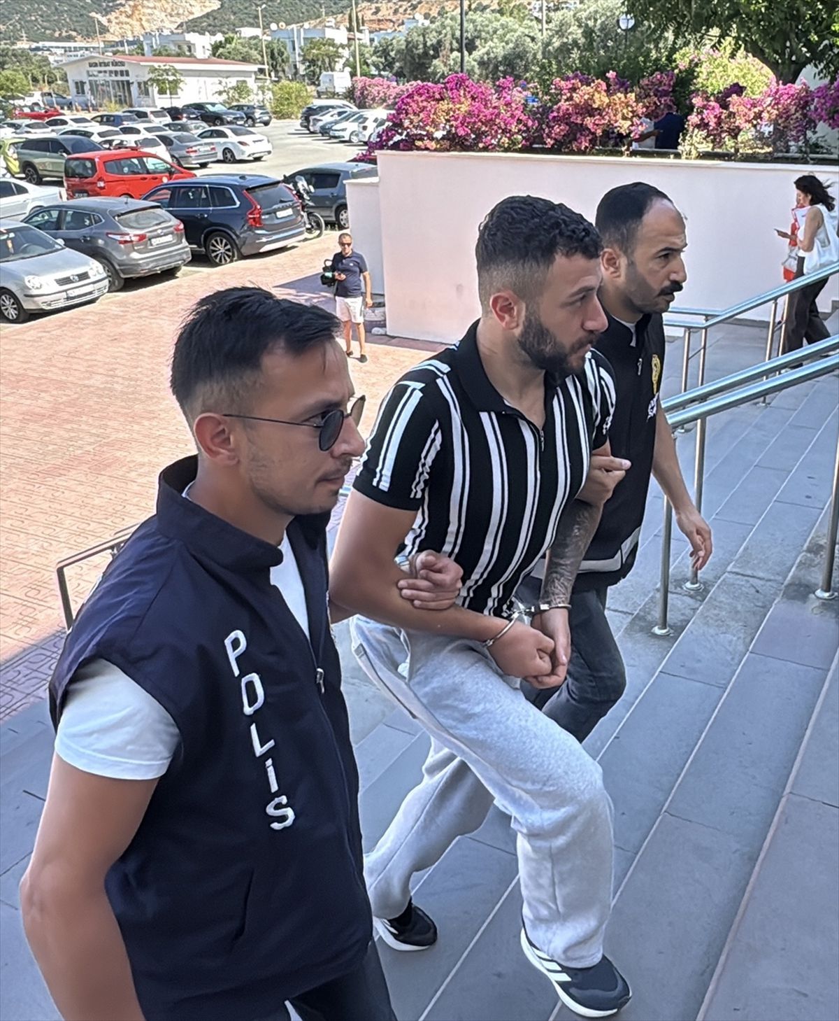 Bodrum'da bir kişiyi silahla yaralayan zanlı tutuklandı