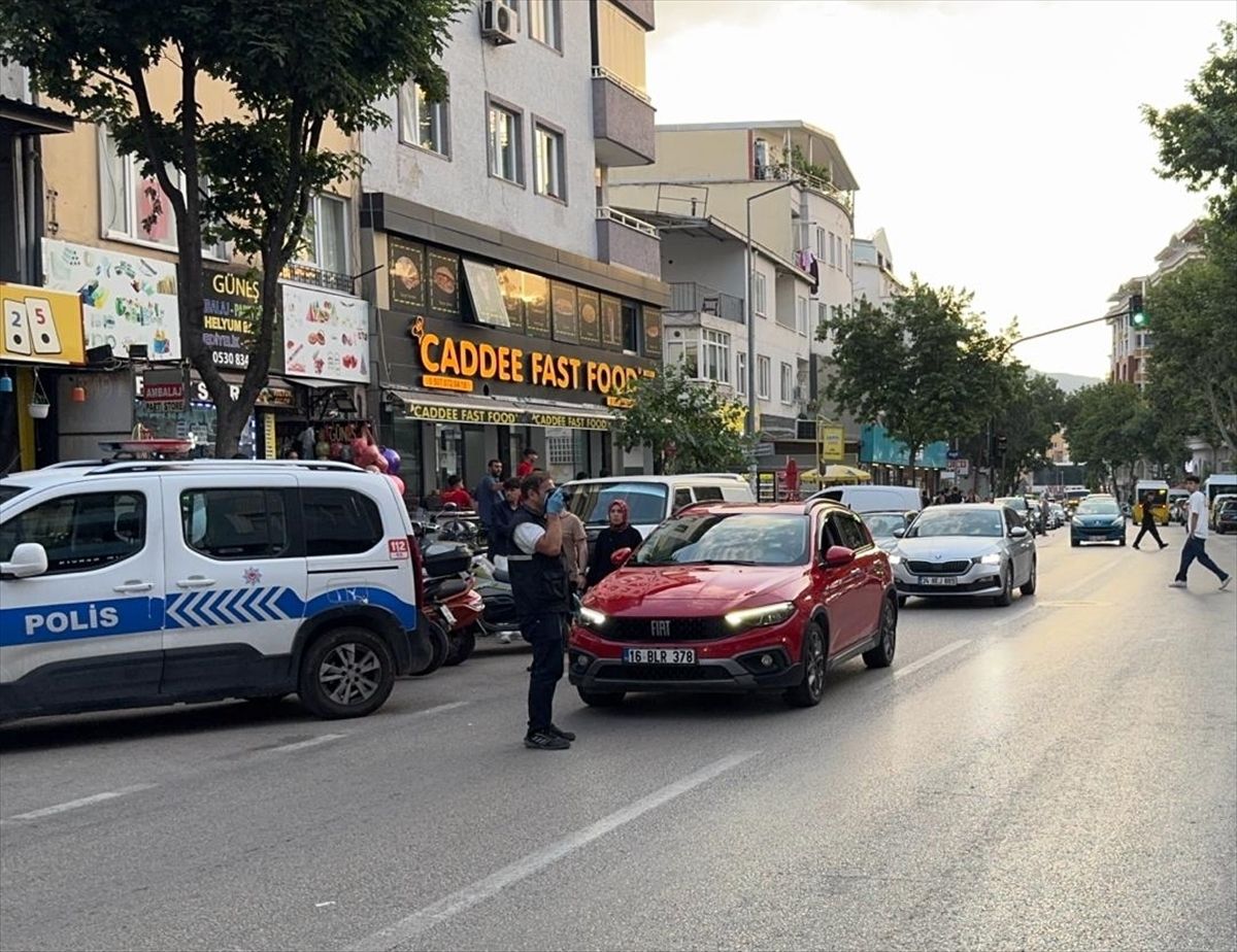 Bursa'da bıçaklı kavgada 1 kişi öldü, bir kişi yaralandı