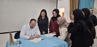 Çorum'da yazar Taha Kılınç öğrencilerle buluştu