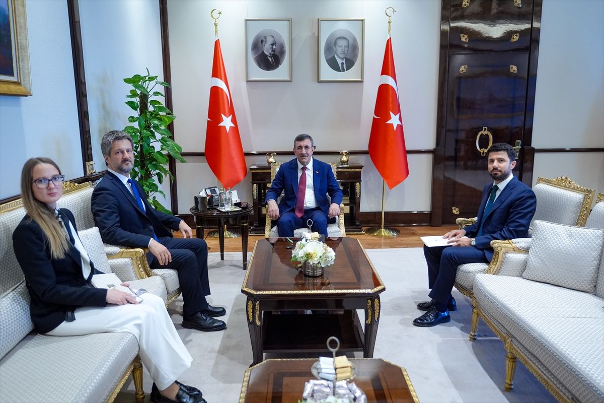 Cumhurbaşkanı Yardımcısı Yılmaz, Macaristan'ın Ankara Büyükelçisi Matis'i kabul etti