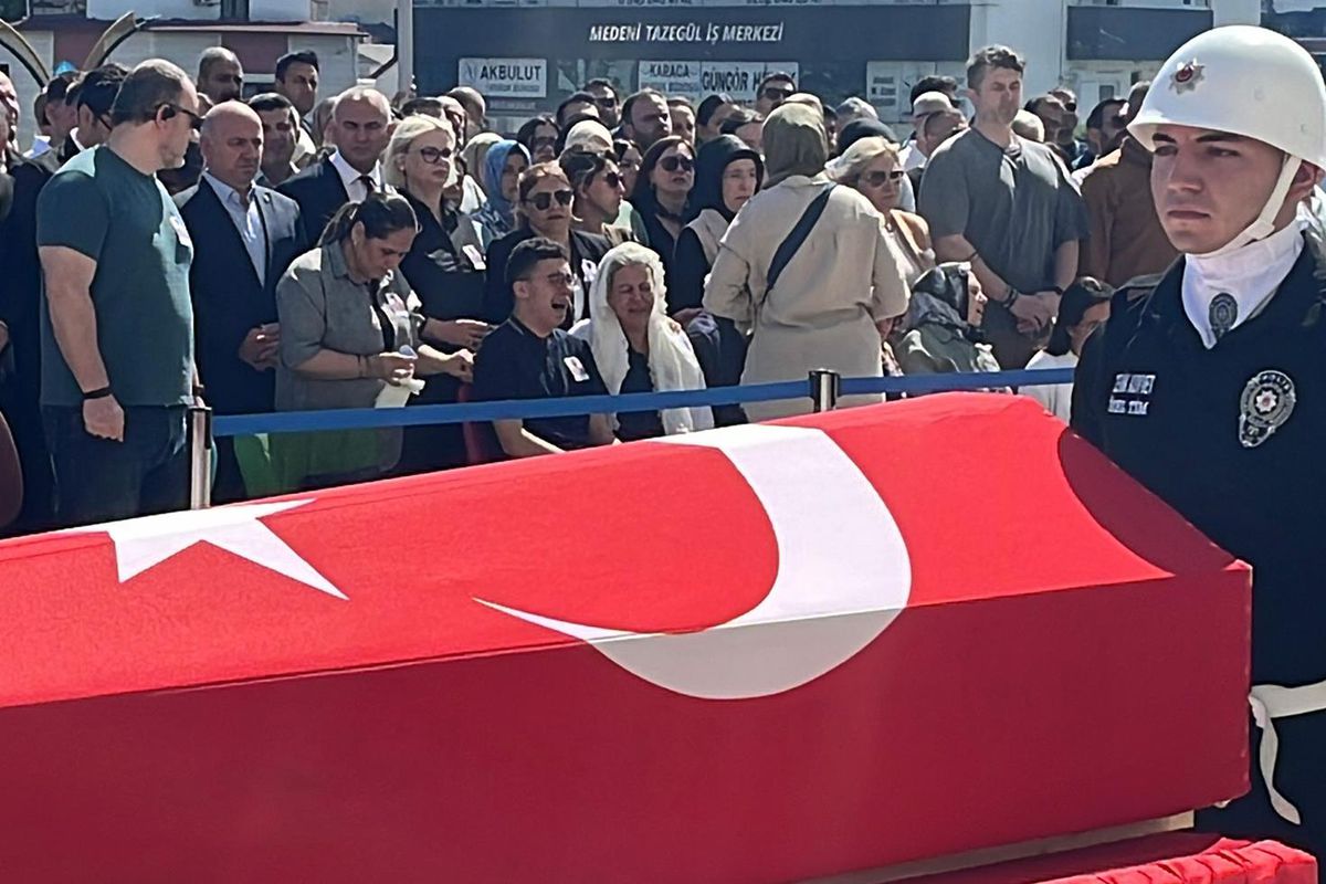 Duruşma hayatını kaybeden savcı için hüzünlü tören