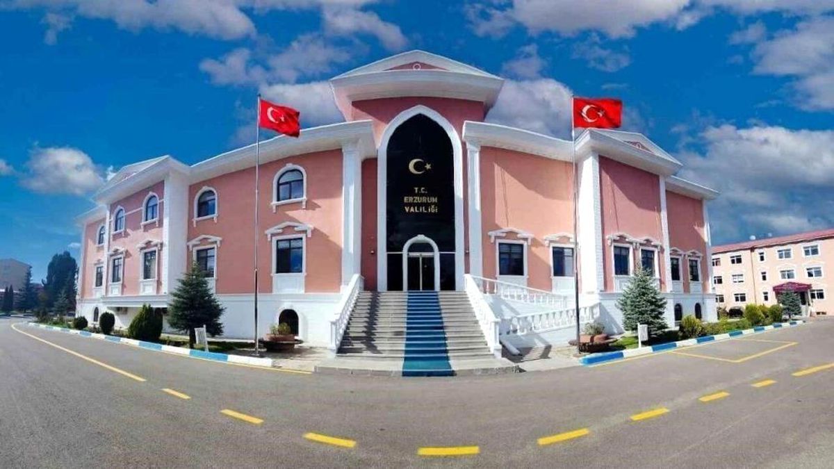 Erzurum'da 28 mülki idare amirinin görev yeri değişti