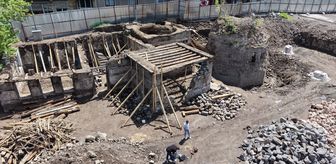 Erzurum'da tarihi Ahi Toman Baba Kümbeti restore ediliyor