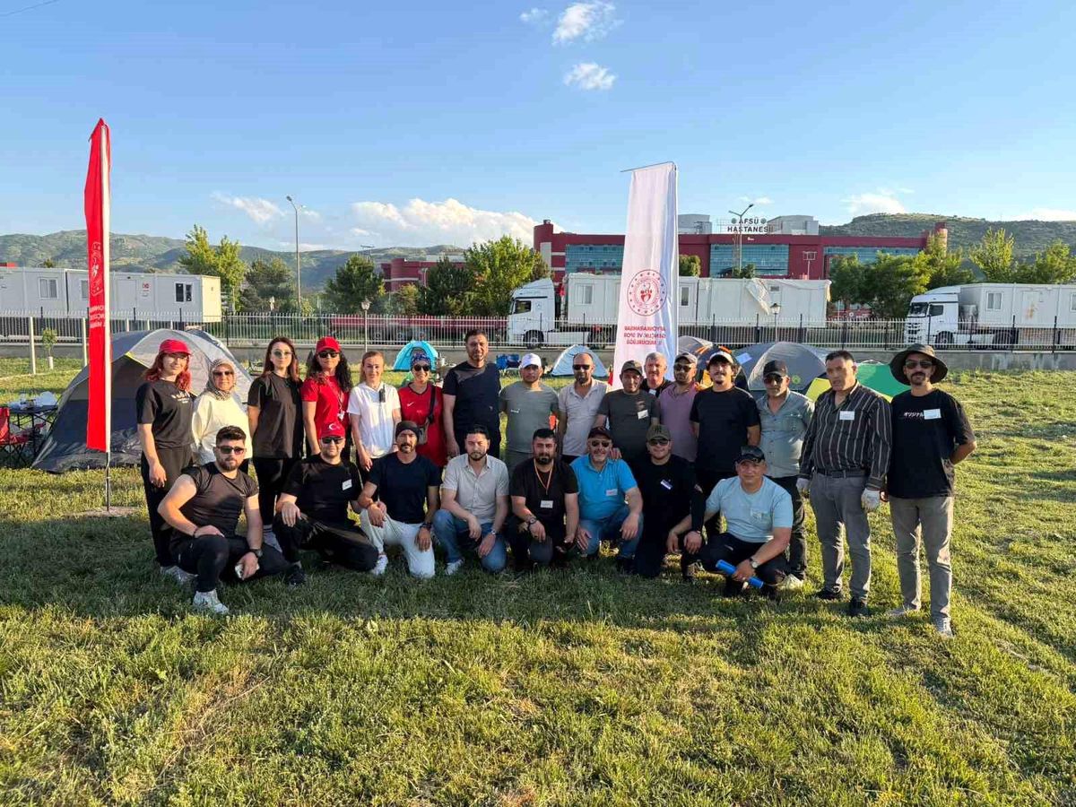 GSB arama kurtarma ekibi akreditasyon için kampa girdi