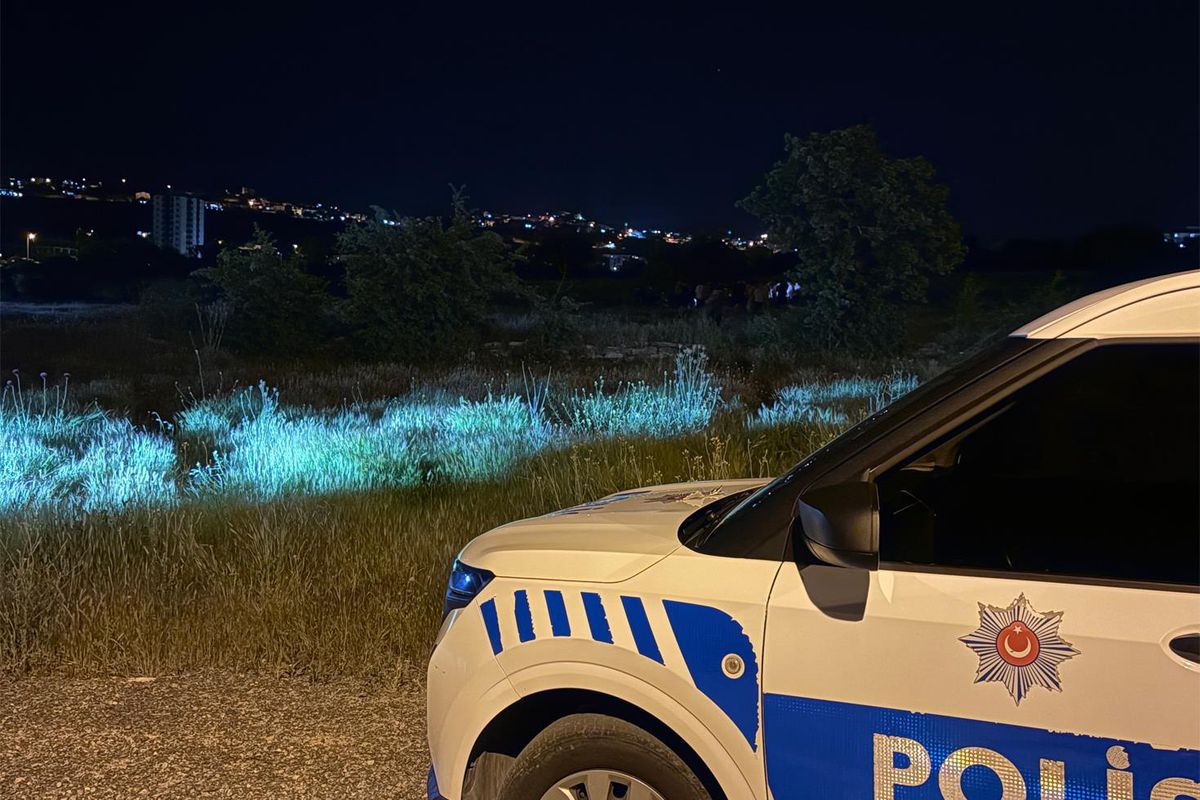 Polis memuru ailesine 'Sizleri seviyorum' notu bıraktıktan sonra hayatına son verdi