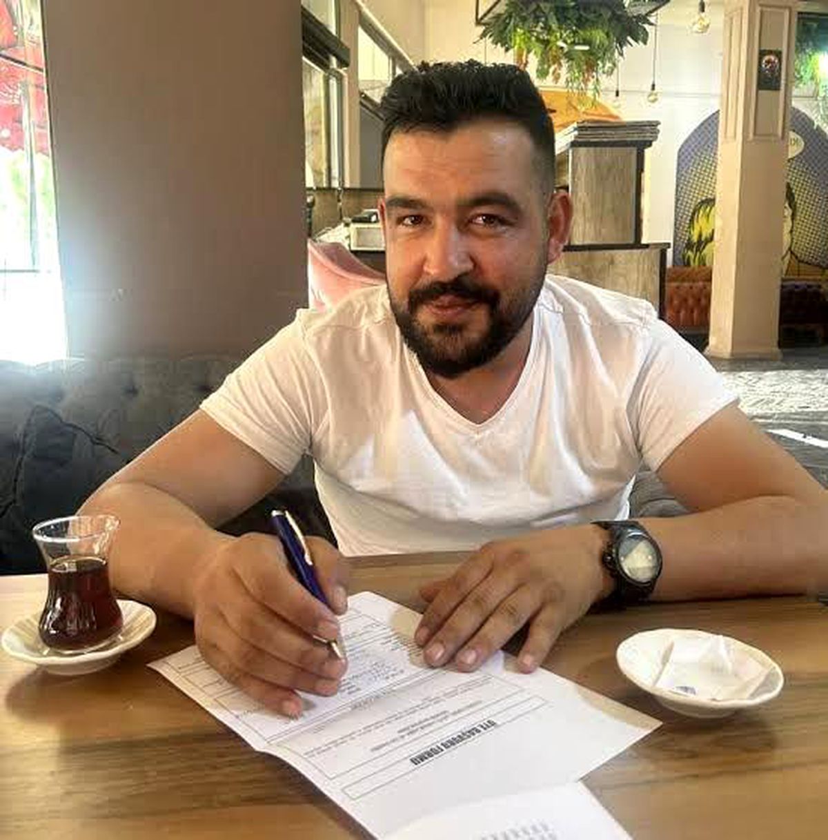 Kazada hurdaya dönen otomobilin sürücüsü hastanede hayatını kaybetti