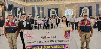 Kilis'te jandarmadan 'Mutluluğunuza kurşun sıkmayın' uyarısı