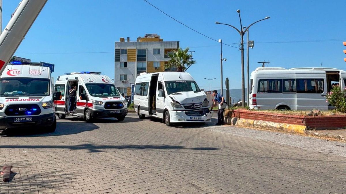 Köşk'te okul servisleri ile otomobil çarpıştı: 6 yaralı