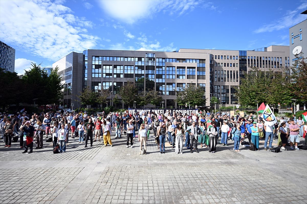 Brüksel'de AB-İsrail ilişkilerini protesto eden aktivistler
