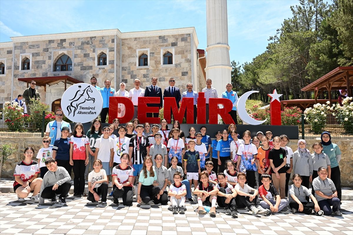 Manisa'da Siyer-i Nebi Oryantiring Yarışması düzenlendi