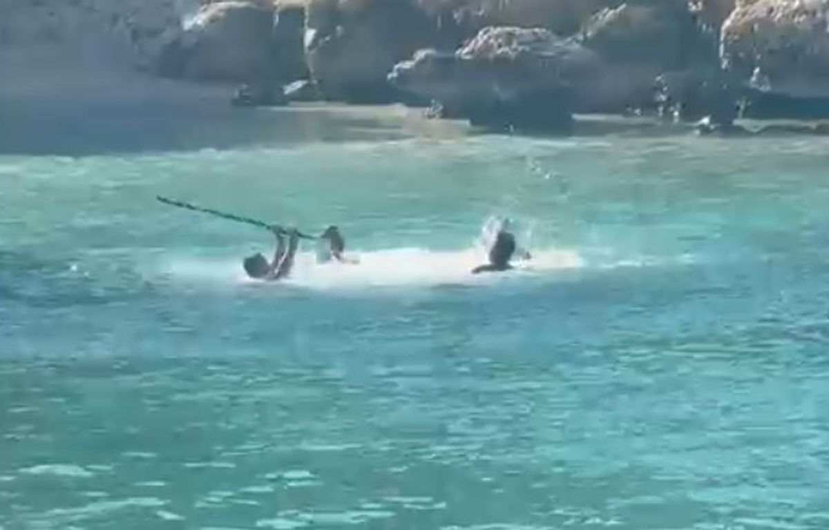 Denizin ortasında şoke eden görüntüler!