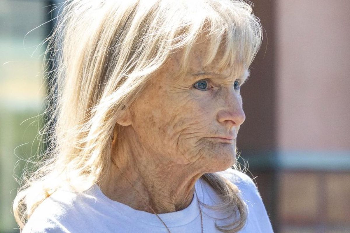 Michael Jackson'ın eski eşi Debbie Rowe alışveriş merkezinde görüntülendi.