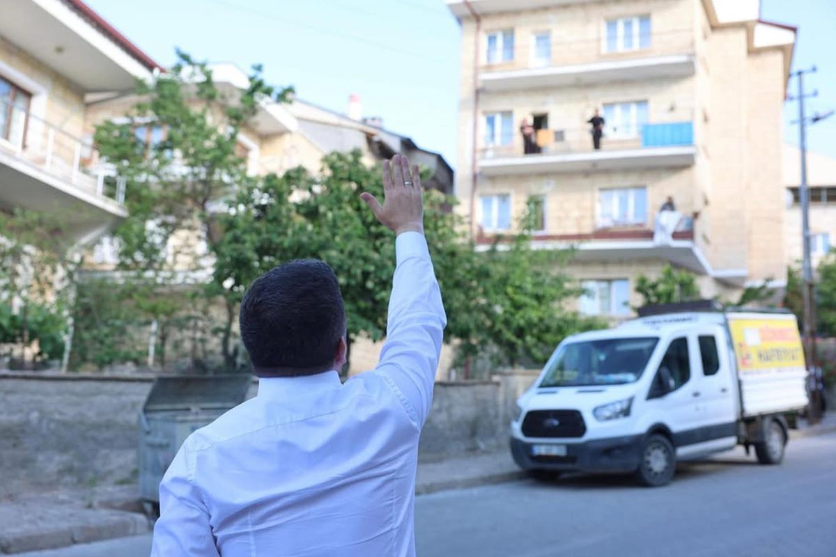 Rasim Arı AK Parti'ye geri dönüyor iddiası kulisleri hareketlendirdi