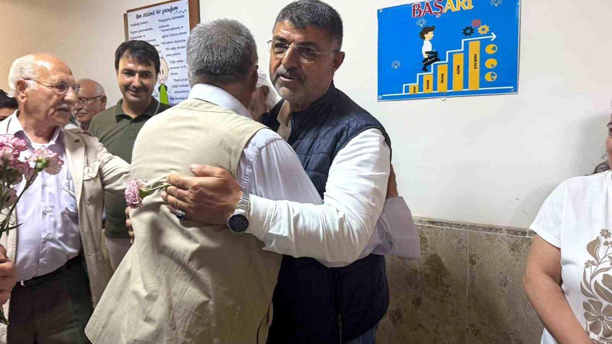 37 Yıllık Öğretmene Duygusal Veda