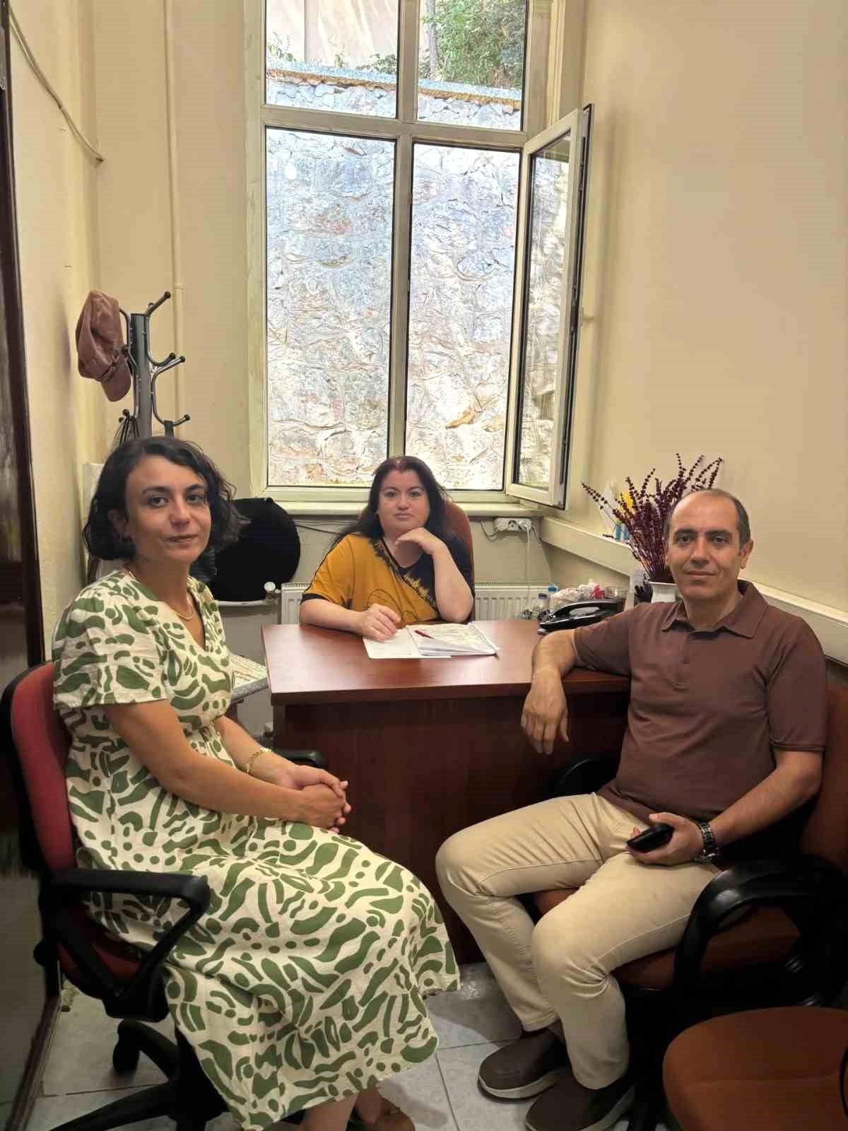 Bilecik'te Şehit Polis Memuru Nail Gözütok'un Sene-i Devriyesinde Ailesine Anlamlı Ziyaret