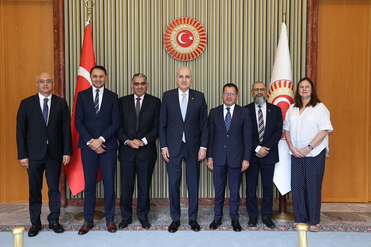 TBMM Başkanı Kurtulmuş, Birleşik Krallık-Türkiye Parlamentolar Arası Dostluk Grubu Başkanı Ali'yi kabul etti