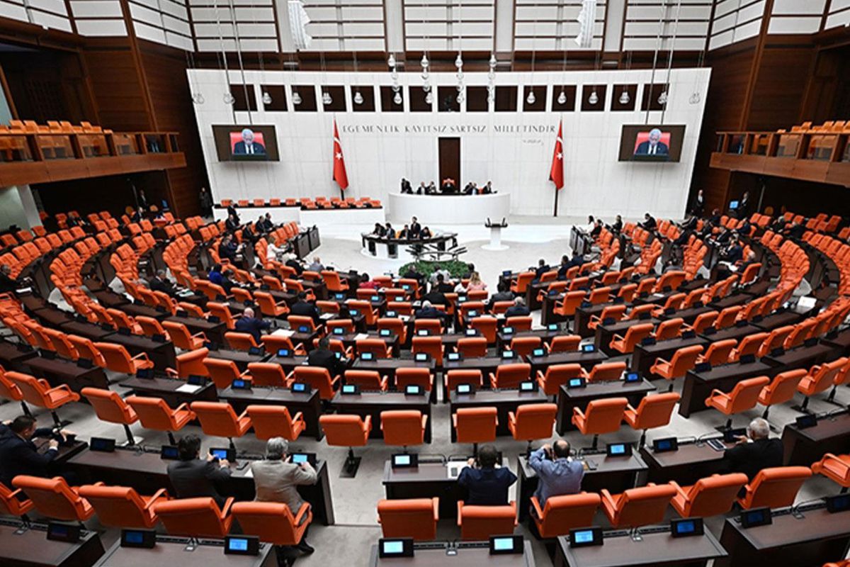 TBMM'nin çalışması süresi uzatıldı