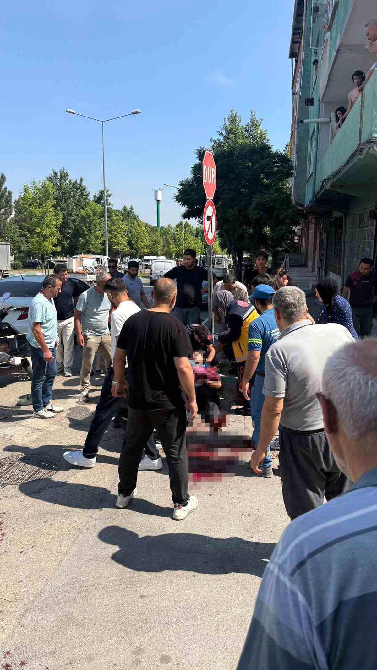Yaralı babanın feryadı yürekleri dağladı: "Oğlum sakın ölme"