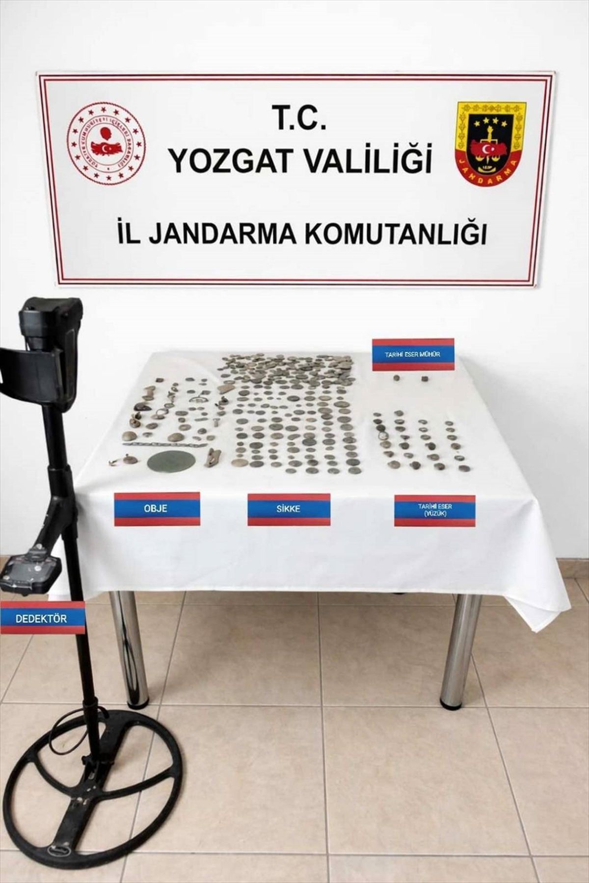 Yozgat'ta tarihi eser niteliğinde 269 sikke ve 49 obje ele geçirildi
