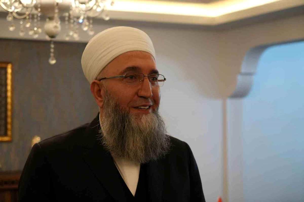 Yusuf Ziya Gümüşel'in öğrencisi: 'Bu kadar insana sadece bir iddiadan yola çıkarak zulmediliyor'