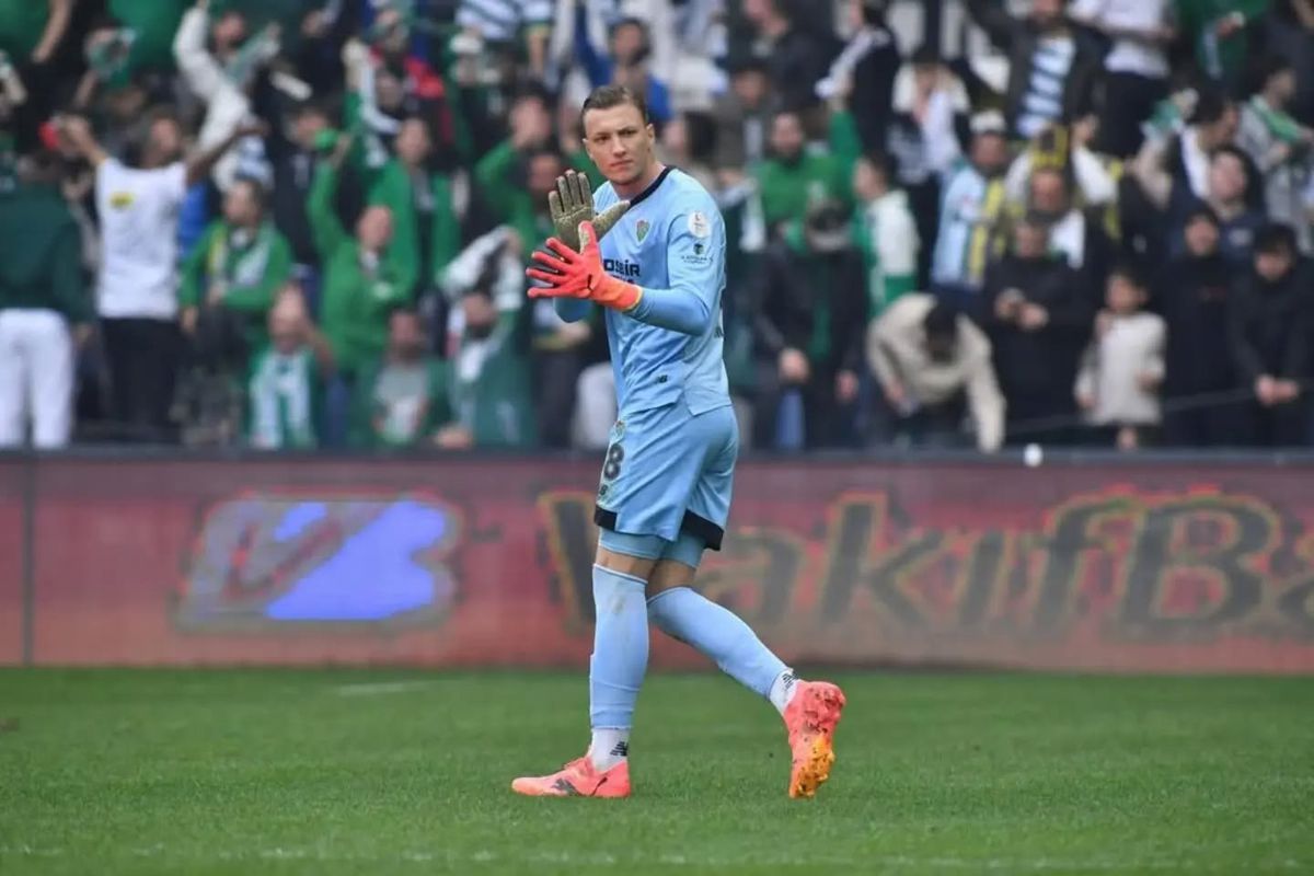 Genç kaleci Kerem Matışlı'nın Galatasaray ile anılması ve Altınordu'nun pişmanlığı