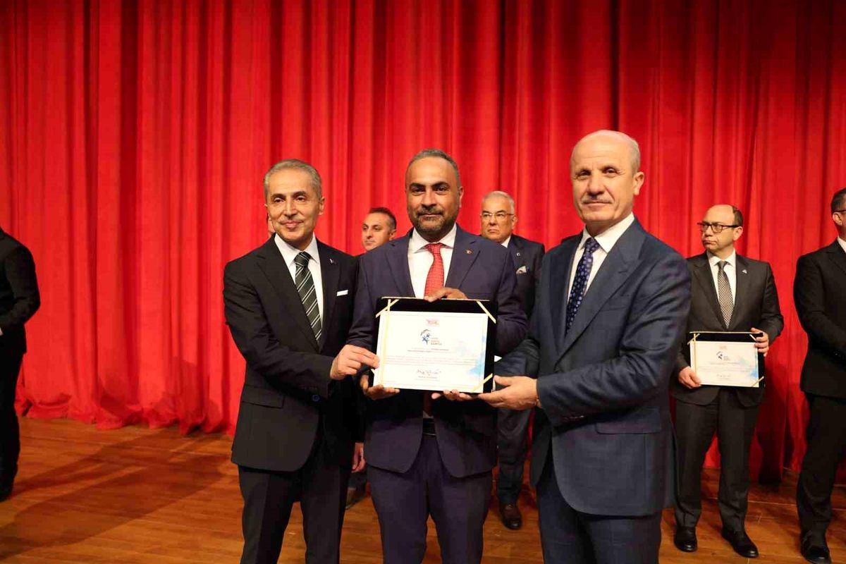 BARÜ'ye YÖK'ten 'Spor Dostu Kampüs' ödülü
