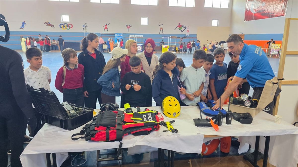 Güroymak'ta bilim şenliği yapıldı