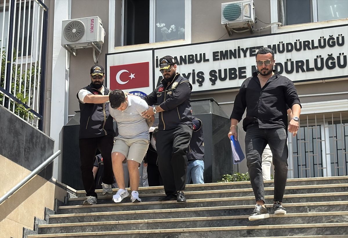 İstanbul'da suç örgütüne yönelik operasyonda yakalanan 5 şüpheli adliyede