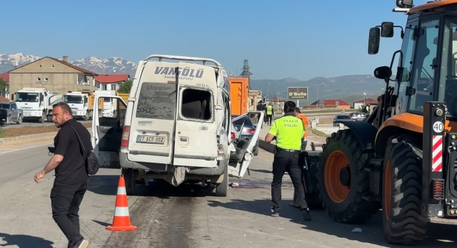 kavsakta feci kaza 3 kisi haya 19960818 2128 1 m