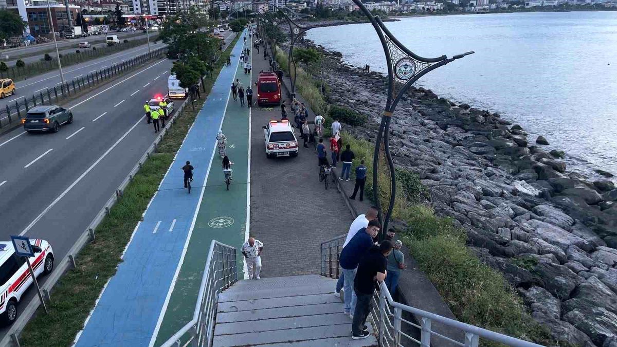 Giresun'da kayıp polis memuru sahil kenarında ölü bulundu.