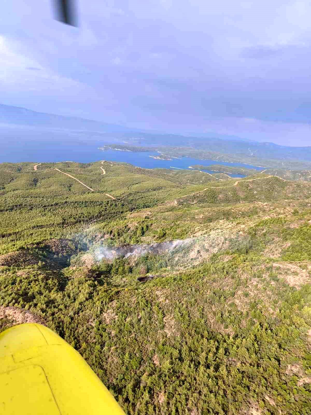 Marmaris'teki yıldırım kaynaklı orman yangını söndürüldü