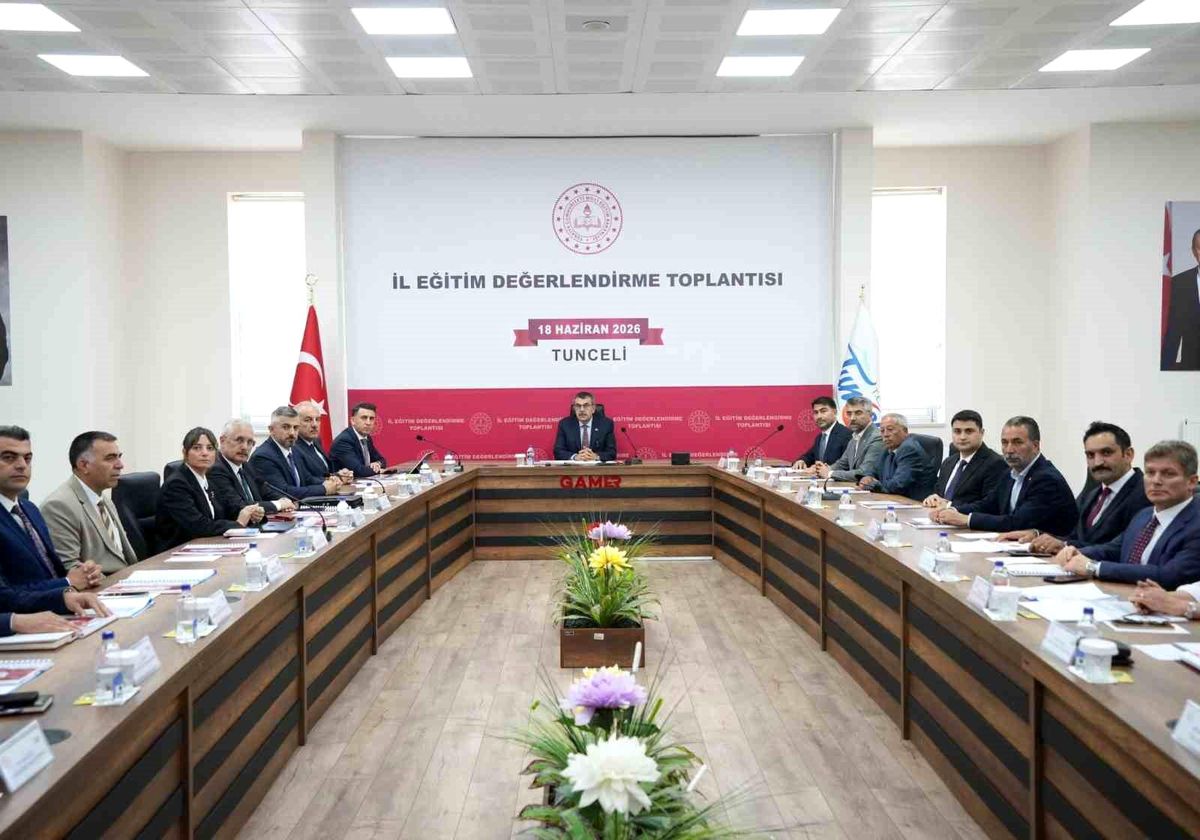 Milli Eğitim Bakanı Tekin: 'Tunceli'de öğrenci sayımız hızla düşüyor'
