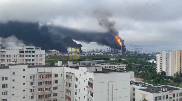 moskovada petrol rafinerisi ye 19960836 6358 1 m