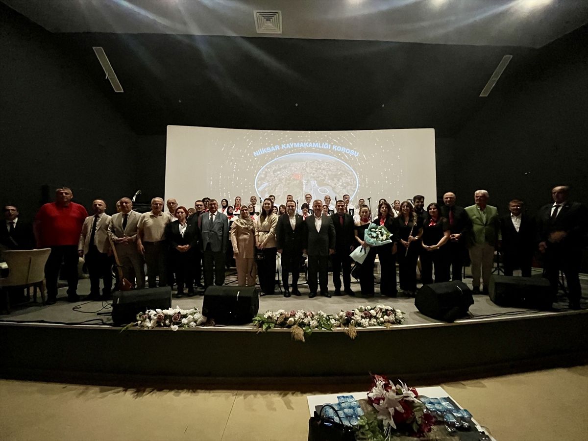 Niksar'da '80'ler 90'lar' konseri