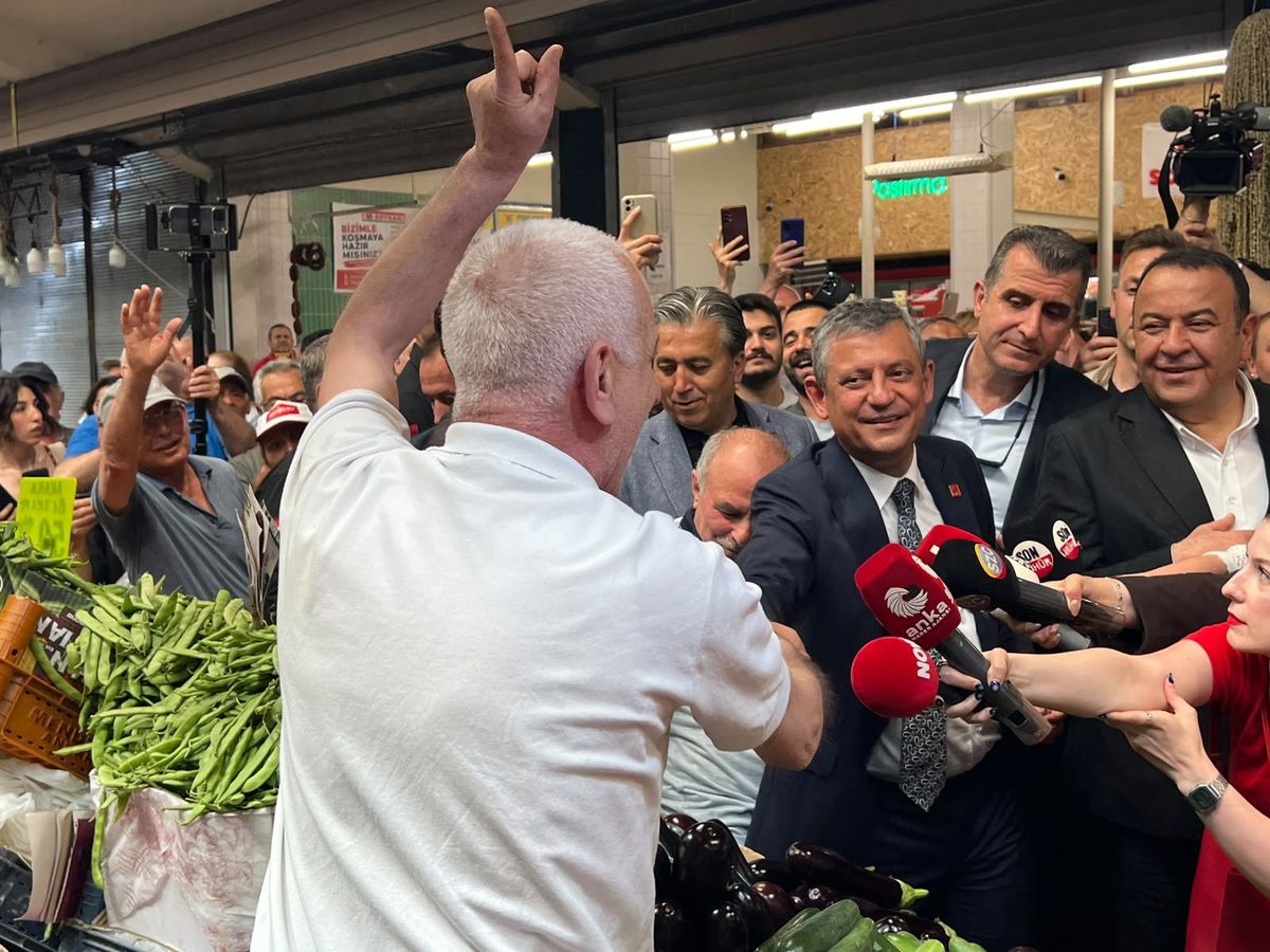 Özgür Özel: Kemal Bey'in bizi sokağın gündemine döndürmesi lazım