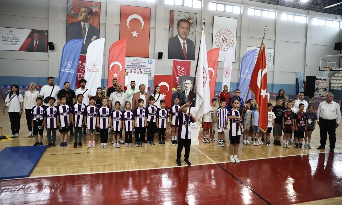 Sinop'ta Geleneksel Çocuk Oyunları Şenliği düzenlendi