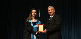 TÜ Devlet Konservatuarı'nda 10 öğrenci mezuniyet sevinci yaşadı