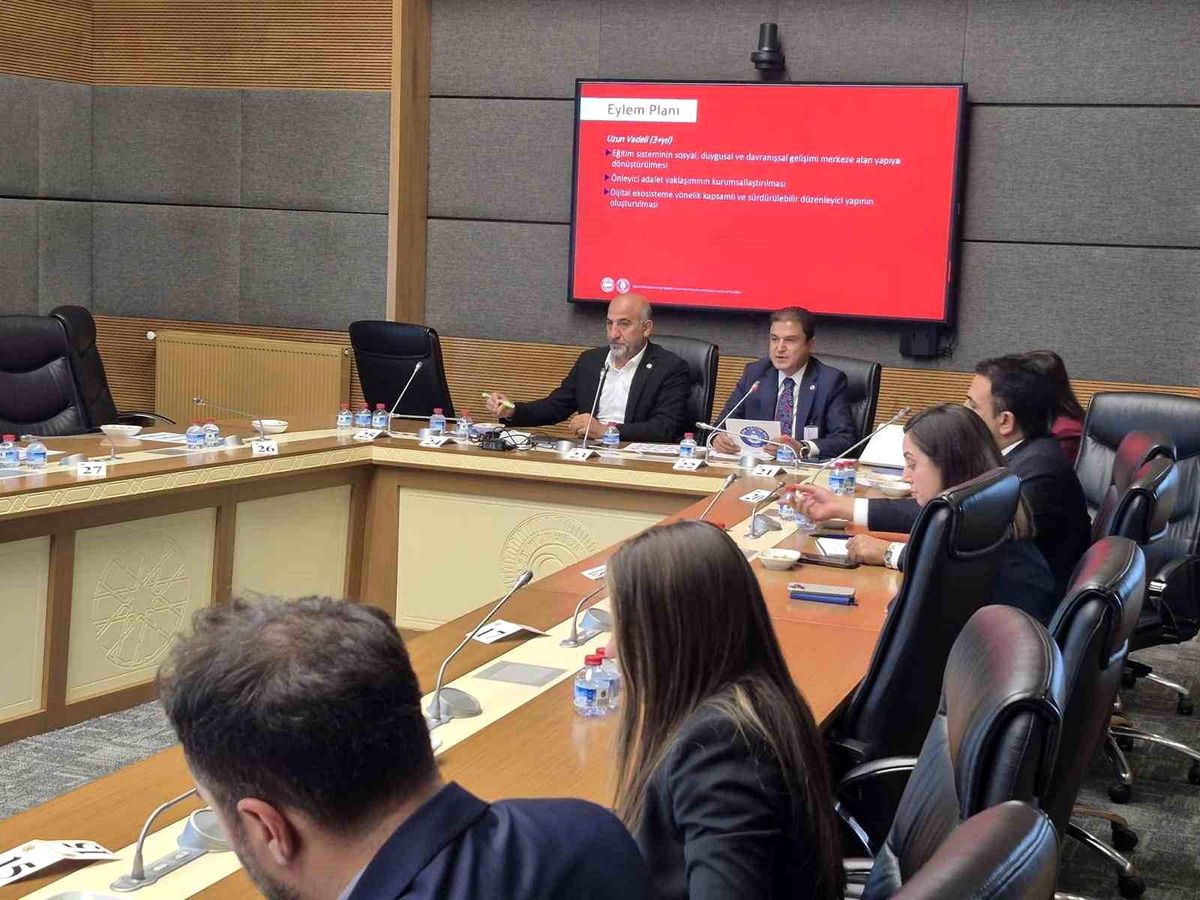 Okul Güvenliği Beka Meselesi Olarak Ele Alındı