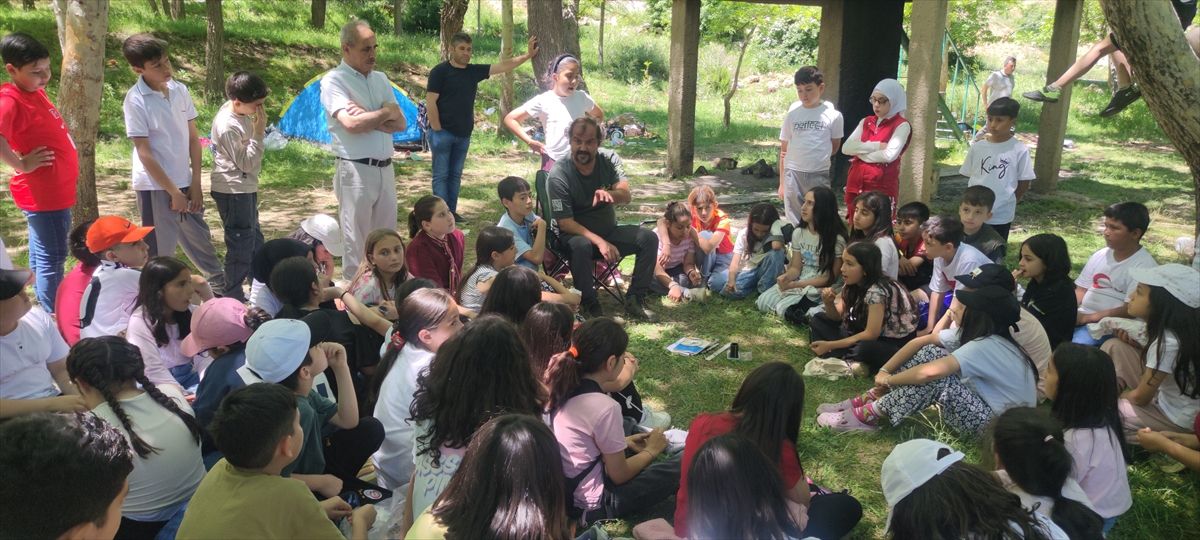 Yahyalı'da öğrencilere doğada kuş eğitimi