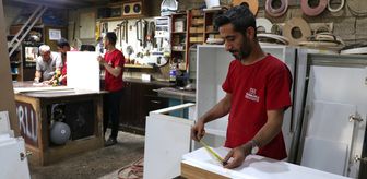 Yarım asırlık marangoz, oğullarına da mesleği öğretiyor