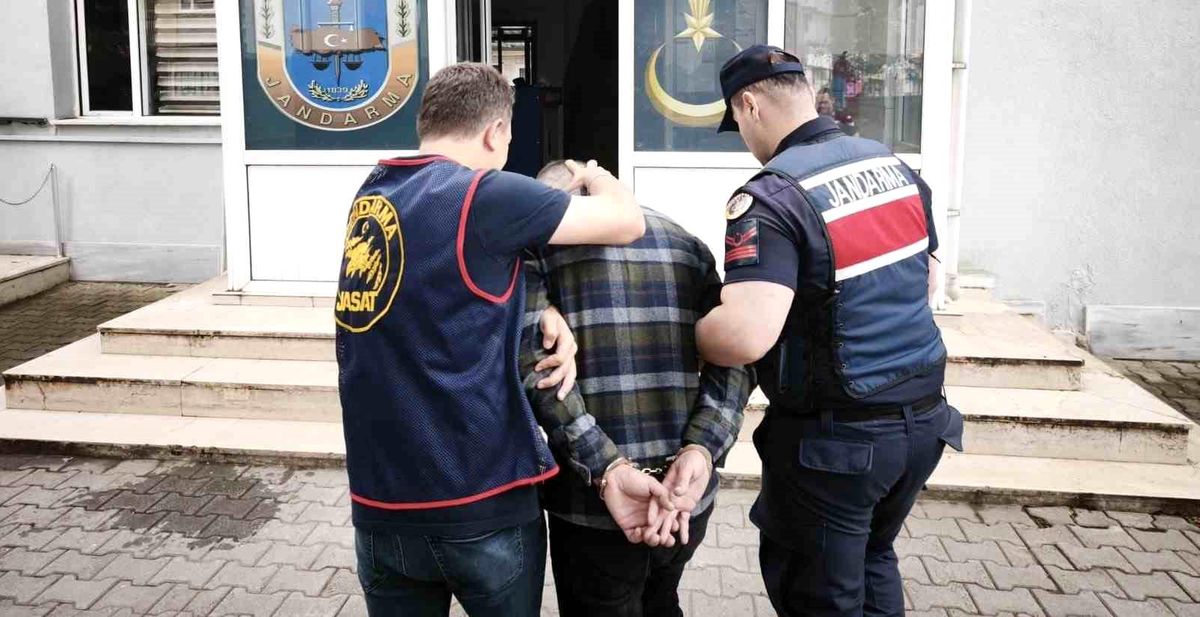 Samsun'da uyuşturucu ticareti suçundan aranan hükümlü yakalandı.