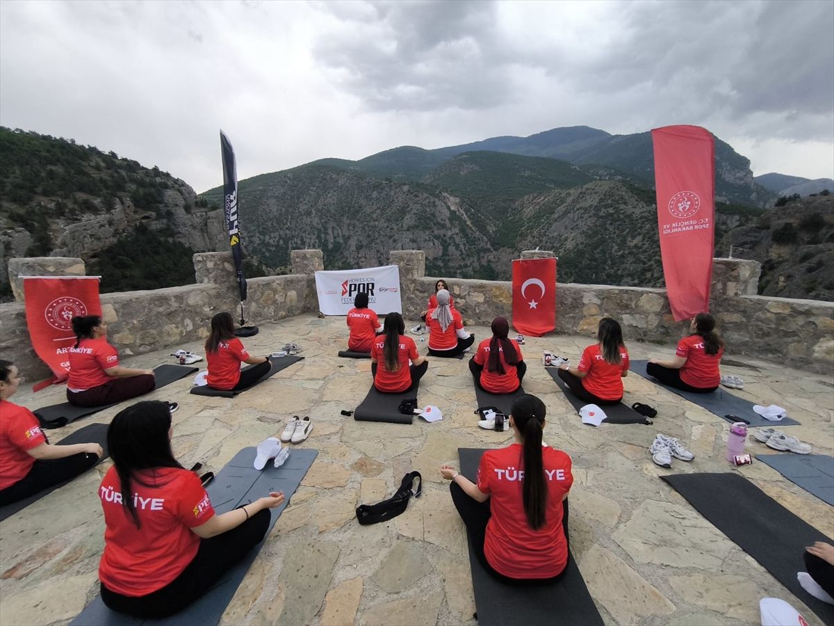 Ardanuç'ta yoga etkinliği düzenlendi