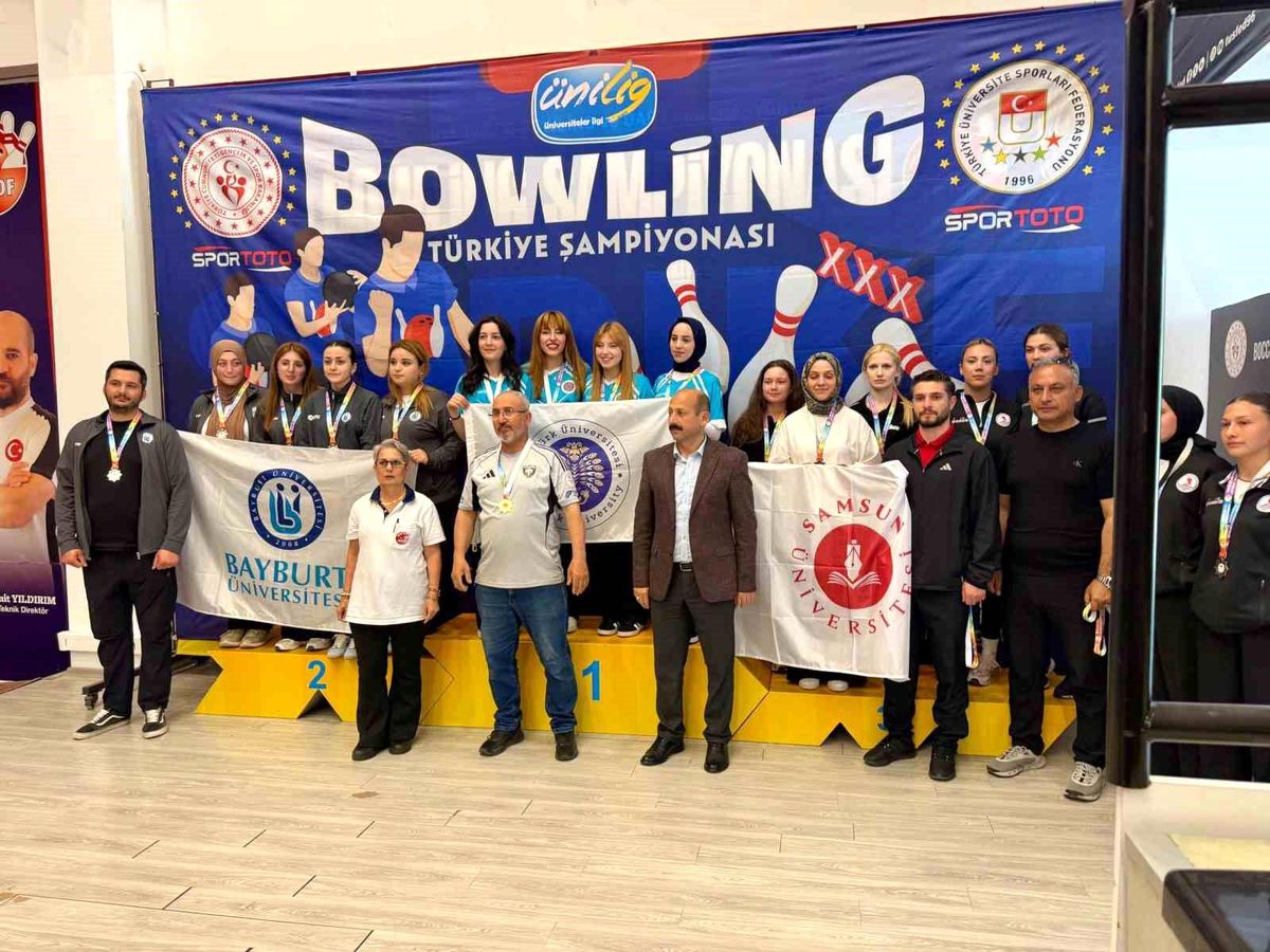 Atatürk Üniversitesi bowlingde Türkiye'nin zirvesine adını yazdırdı