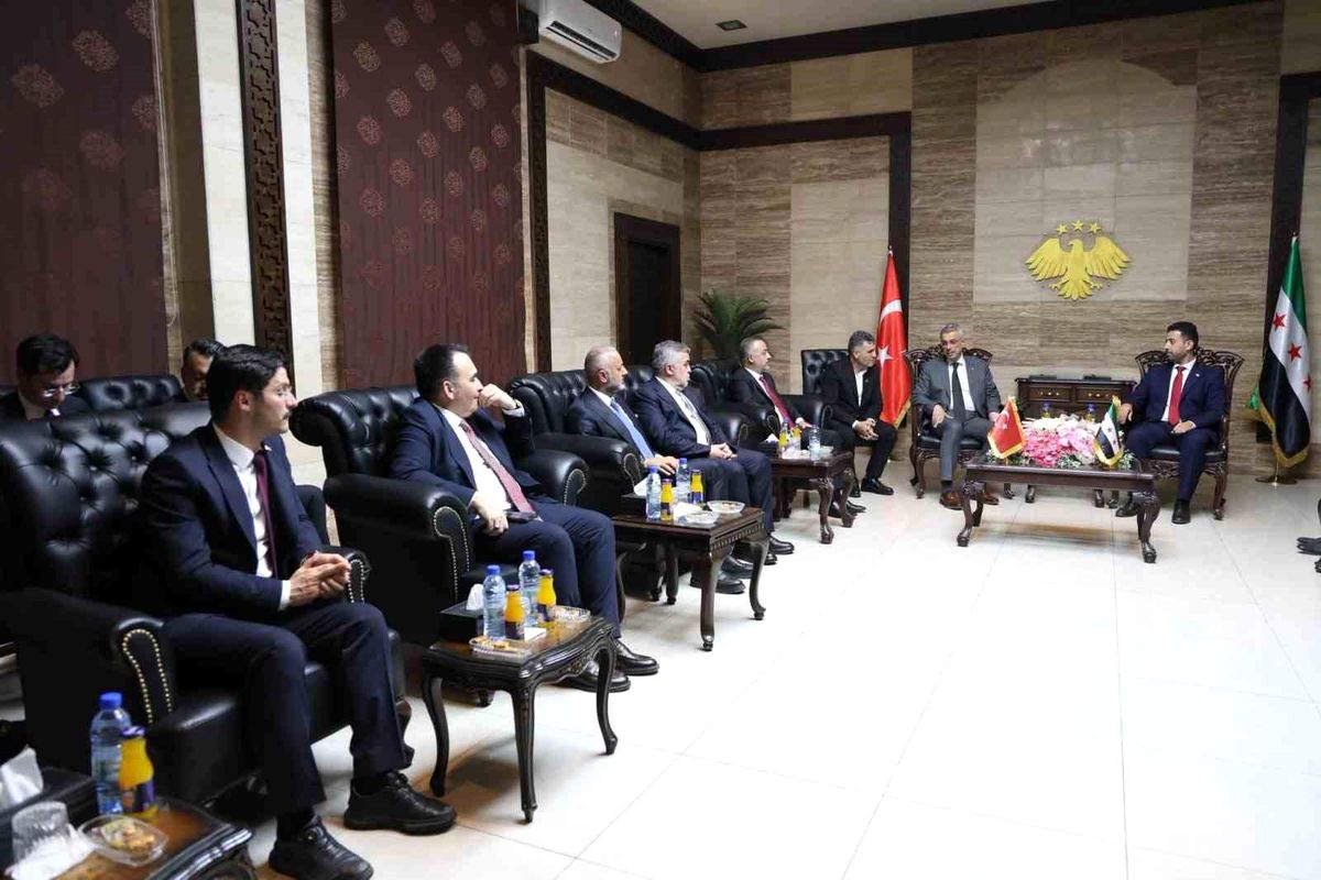 Bakan Memişoğlu Şam'da
