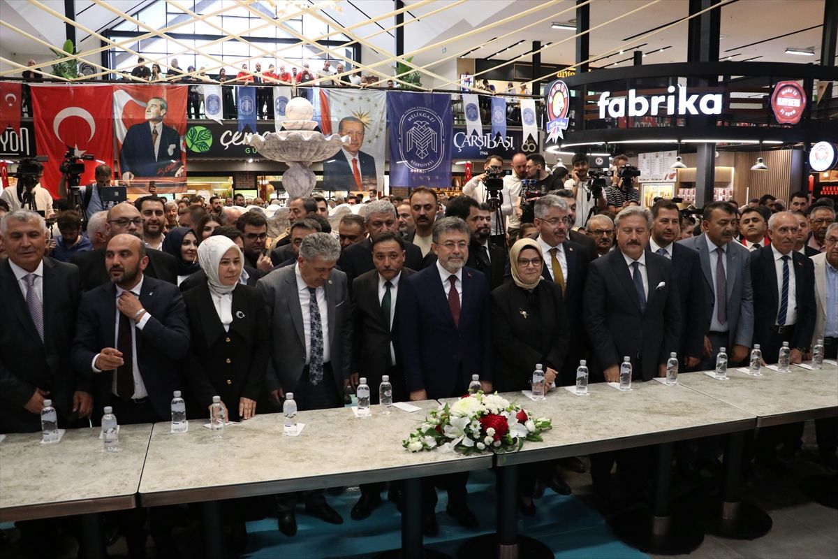 Bakanlar Kurum ve Yumaklı Kayseri'de ziyaretlerde bulundu