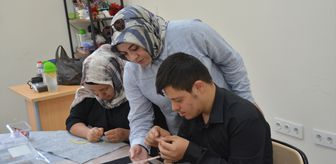 Bitlis'te özel gereksinimli öğrenciler atölye çalışmalarıyla sosyalleşiyor